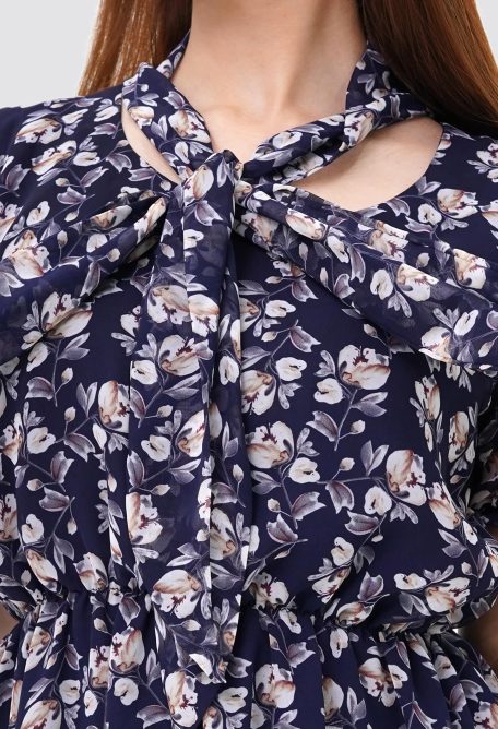 Chiffon maxi dress with puffy sleeves and neck knot 3